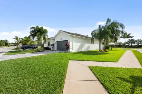 9322 Great Springs Drive Boynton Beach FL 33473