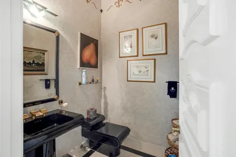 2551 Spanish River Road Boca Raton FL 33432