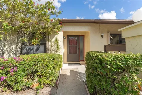 7 Bay Cedar Court Royal Palm Beach FL 33411