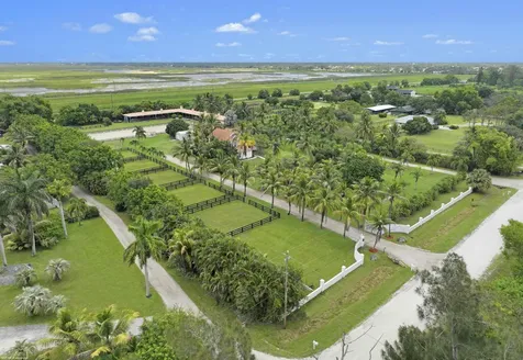 16559 Rustic Road Wellington FL 33470