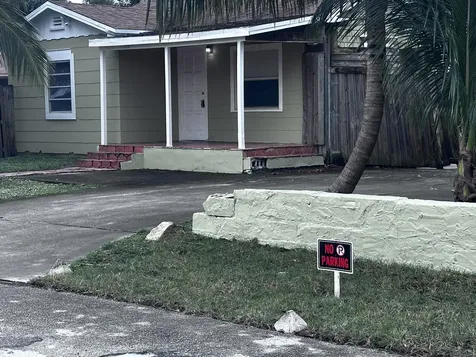 130 NE 4th Avenue Boynton Beach FL 33435