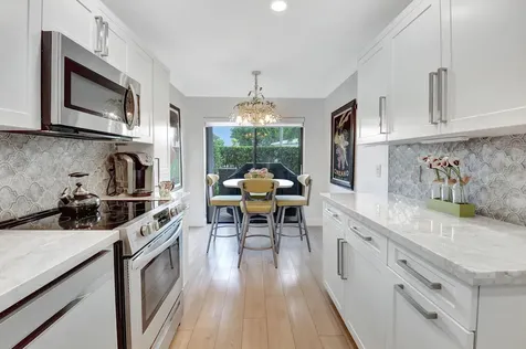 22 Stratford Drive Boynton Beach FL 33436