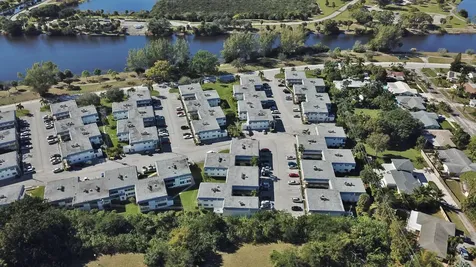 3040 Lake Osborne Drive Lake Worth Beach FL 33461