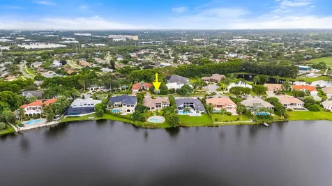 17618 Bocaire Way Boca Raton FL 33487