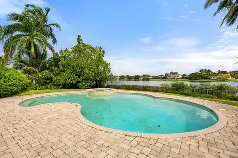 17618 Bocaire Way Boca Raton FL 33487