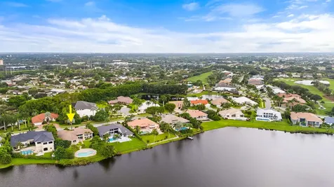 17618 Bocaire Way Boca Raton FL 33487