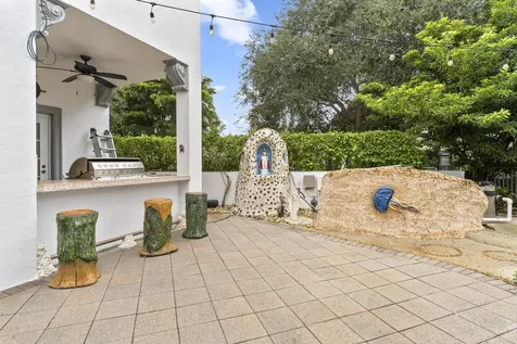 6175 Nw 32nd Avenue Boca Raton FL 33496