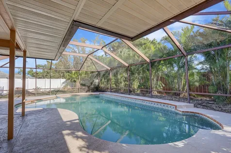 1991 Se Aires Lane Port Saint Lucie FL 34984