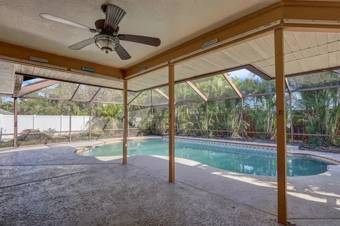 1991 Se Aires Lane Port Saint Lucie FL 34984