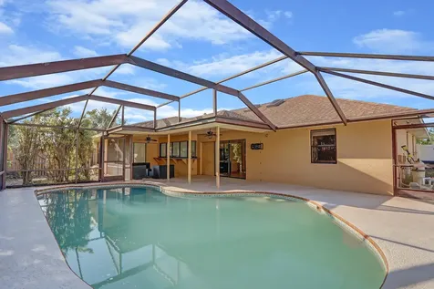 1991 Se Aires Lane Port Saint Lucie FL 34984