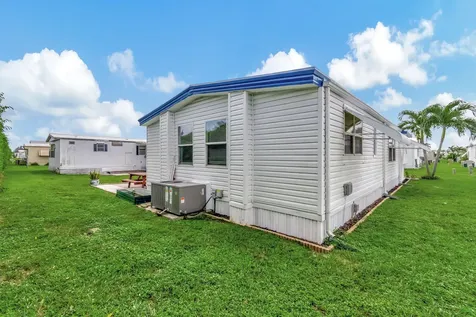 55007 Barbados Bay Boynton Beach FL 33436