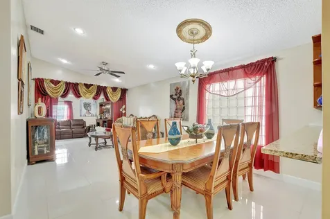 4676 Concordia Lane Boynton Beach FL 33436