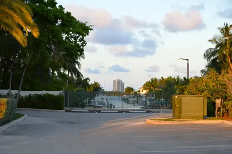 630 Us Highway 1 North Palm Beach FL 33408