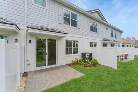 120 Se Birch Terrace Stuart FL 34997