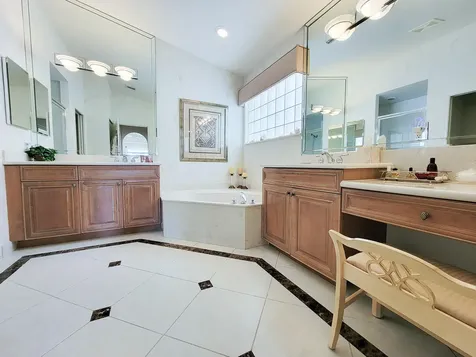 5256 Glenville Drive Boynton Beach FL 33437