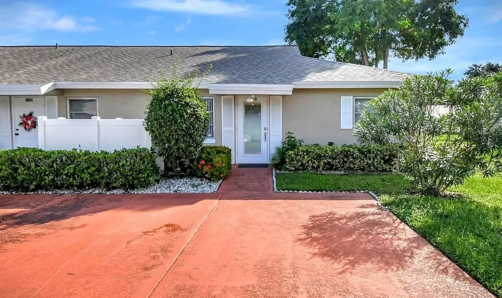 18818 Schooner Drive Boca Raton FL 33496