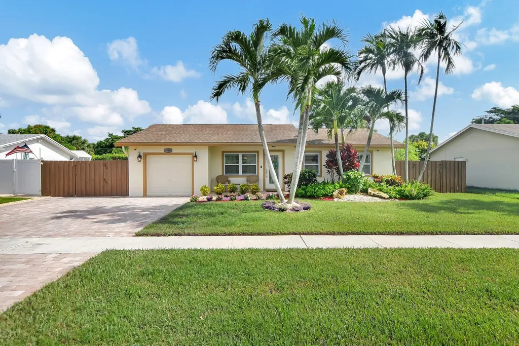 19281 Carolina Circle Boca Raton FL 33434