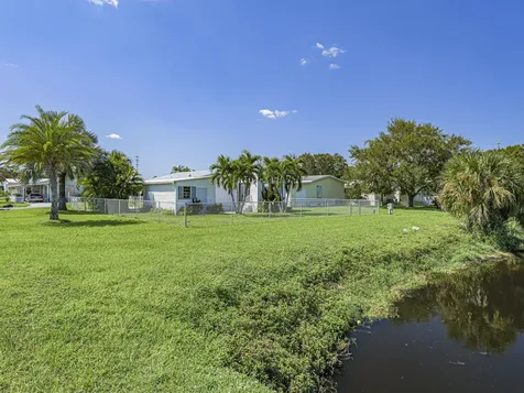 1145 Wren Circle Barefoot Bay FL 32976