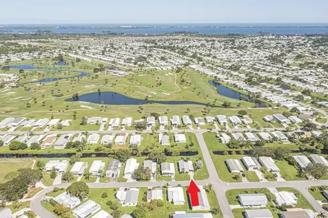 1145 Wren Circle Barefoot Bay FL 32976