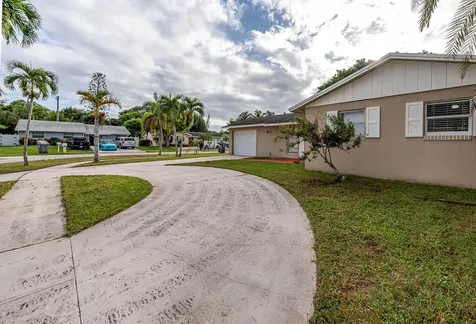 10225 Sleepy Brook Way Boca Raton FL 33428