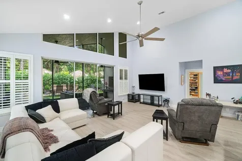 5334 Nw 21st Avenue Boca Raton FL 33496