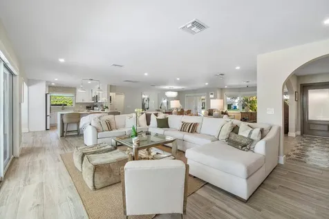822 Sw 33rd Place Boynton Beach FL 33435