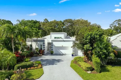25 Sutton Drive Boynton Beach FL 33436