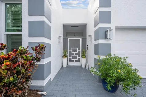 25 Sutton Drive Boynton Beach FL 33436