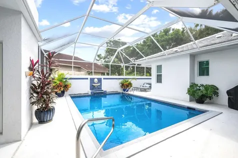 25 Sutton Drive Boynton Beach FL 33436