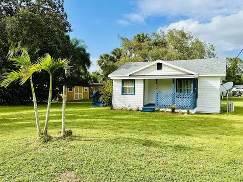 1104 Sw 11th Street Okeechobee FL 34974