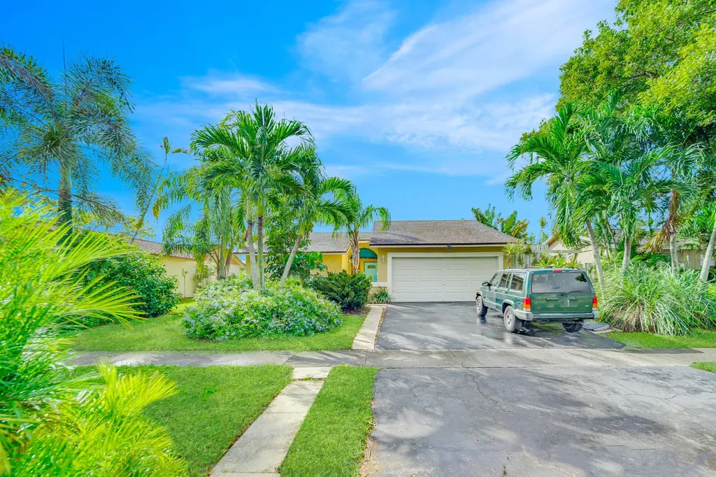 9092 Affirmed Lane Boca Raton FL 33496