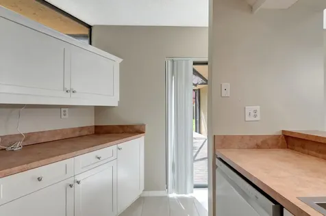 22946 Oxford Place Boca Raton FL 33433