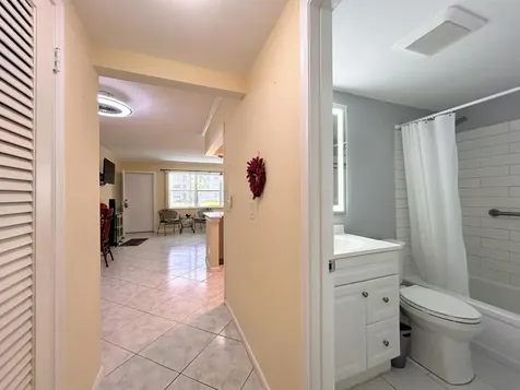 350 Horizons E Boynton Beach FL 33435