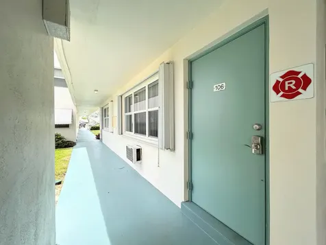 350 Horizons E Boynton Beach FL 33435