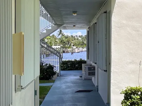 350 Horizons E Boynton Beach FL 33435