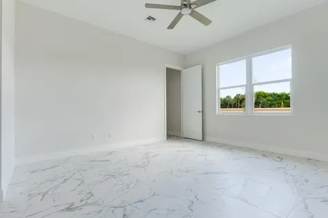 1805 Bridgepointe Circle Vero Beach FL 32967