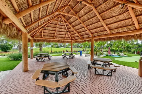 203 Ellesmere D Deerfield Beach FL 33442