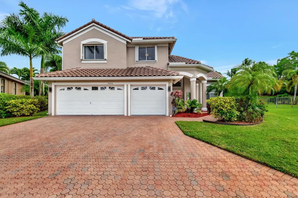 19952 Dinner Key Drive Boca Raton FL 33498