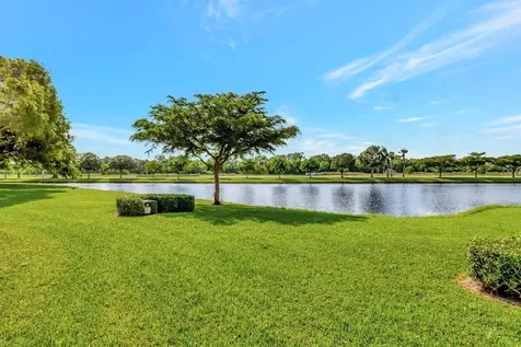 8282 Mooring Circle Boynton Beach FL 33472