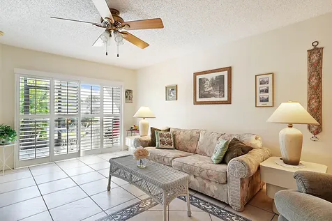405 Harbour Pointe Way Greenacres FL 33413