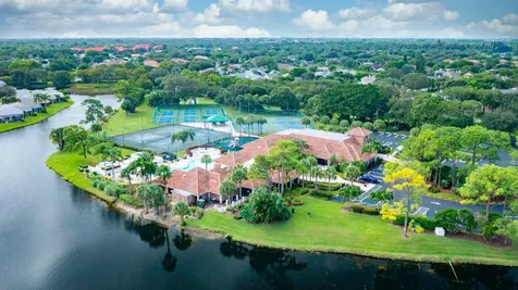 405 Harbour Pointe Way Greenacres FL 33413