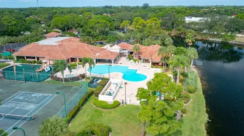 405 Harbour Pointe Way Greenacres FL 33413