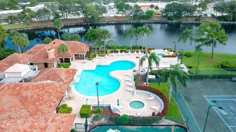 405 Harbour Pointe Way Greenacres FL 33413