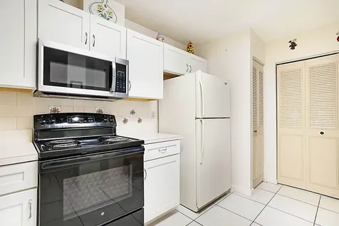 405 Harbour Pointe Way Greenacres FL 33413