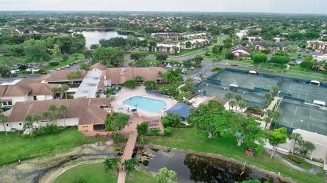 10088 Shadywood Place Boynton Beach FL 33437