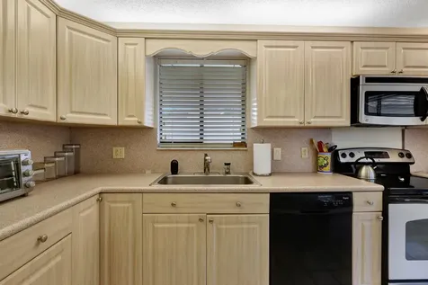 10088 Shadywood Place Boynton Beach FL 33437