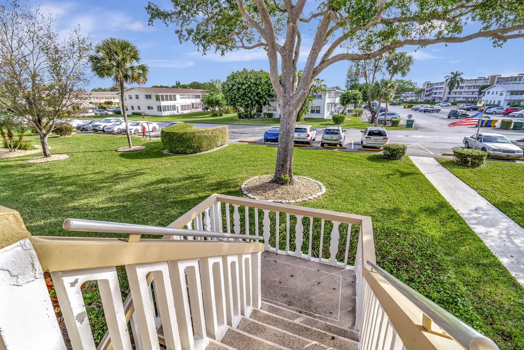 145 Bedford F West Palm Beach FL 33417