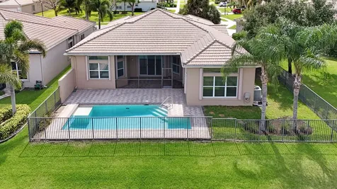 9692 Dovetree Isle Drive Boynton Beach FL 33473