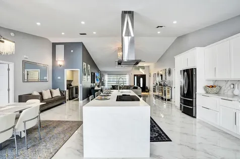 7400 Rosewood Circle Boca Raton FL 33487