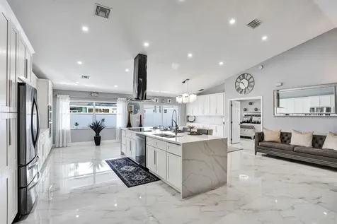 7400 Rosewood Circle Boca Raton FL 33487